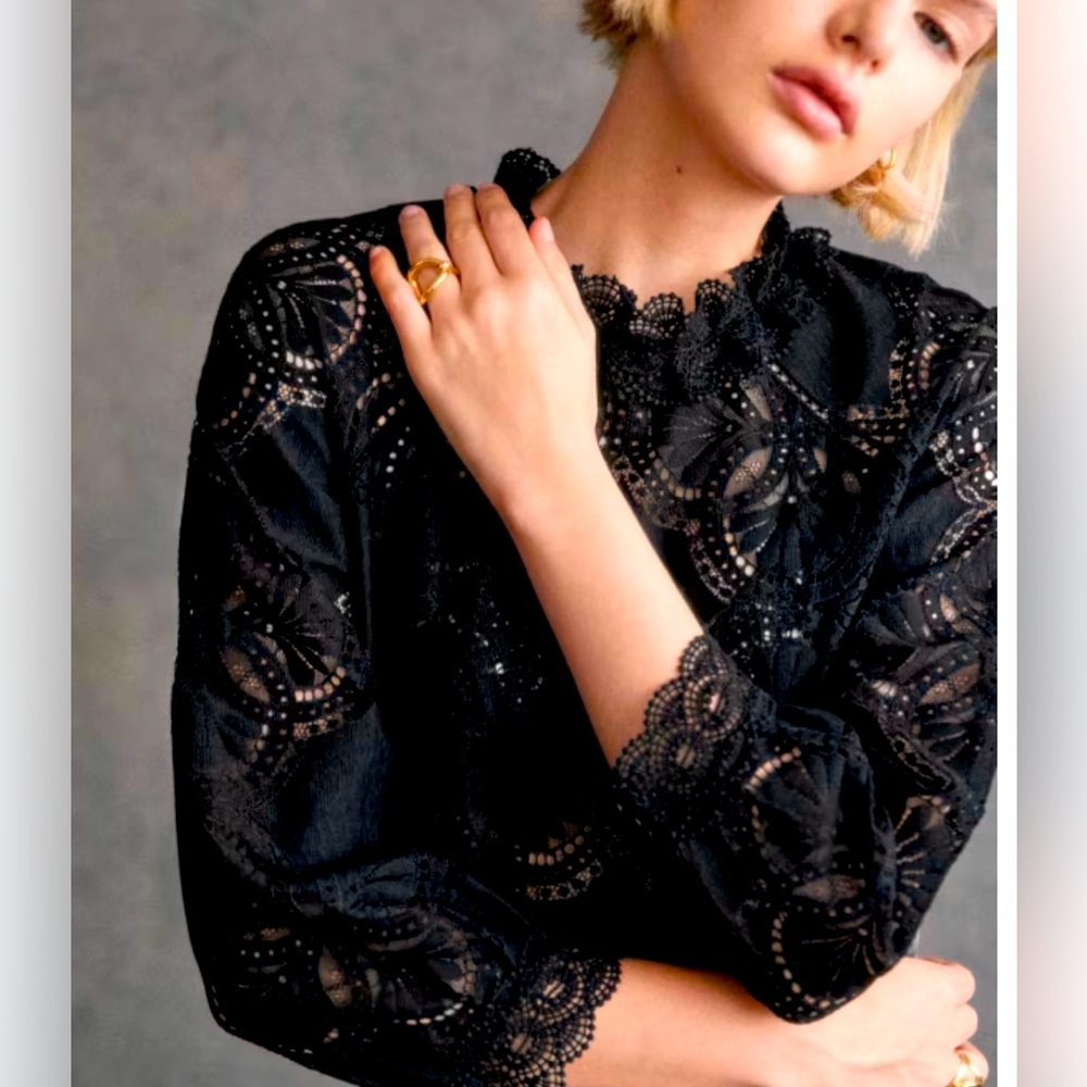NWT Sezane Bianca Noir Blouse size 4 us 36 euro